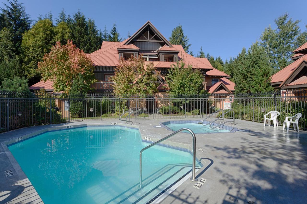 Stoney Creek Sunpath By Whistler Premier Apartment Bagian luar foto