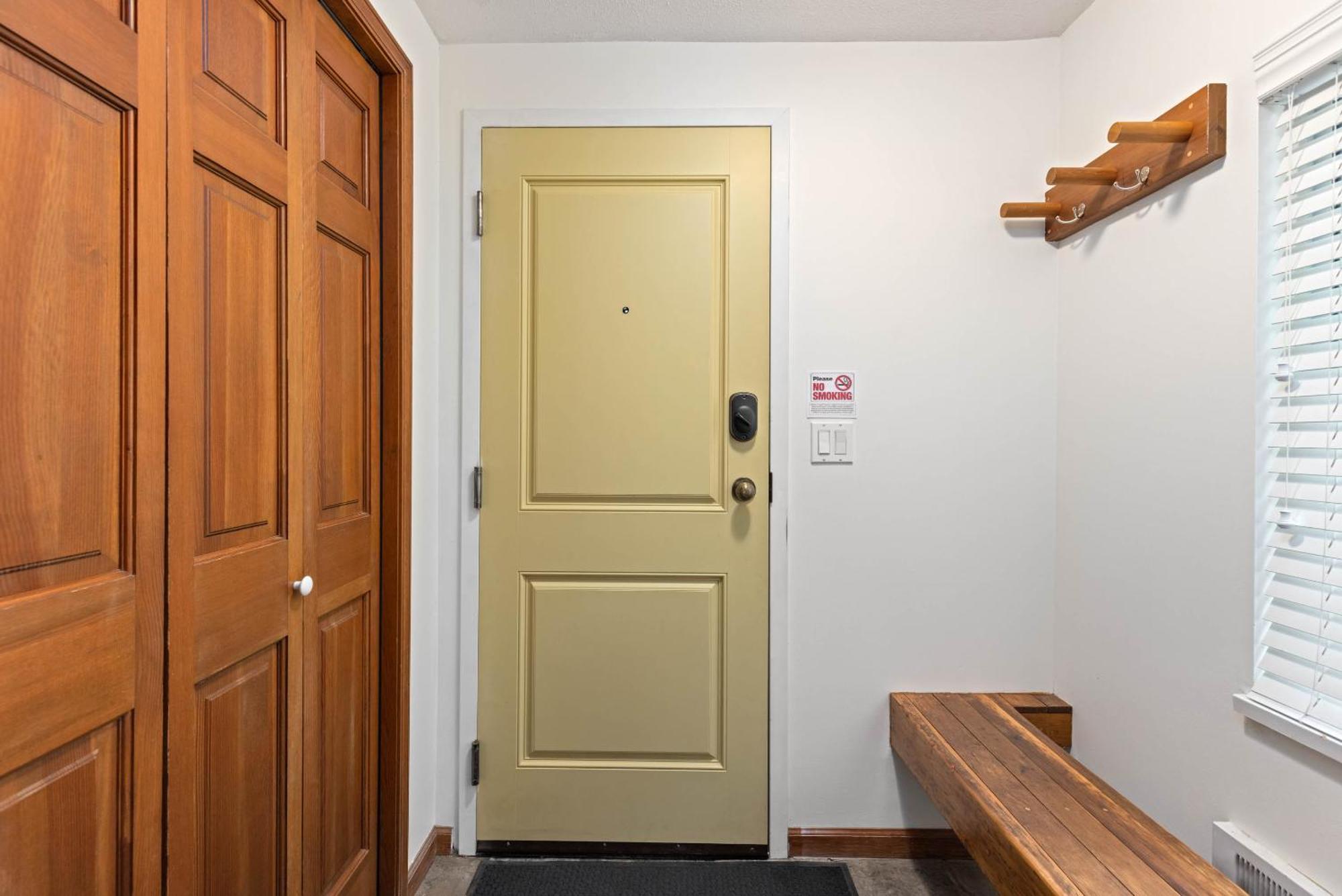 Stoney Creek Sunpath By Whistler Premier Apartment Bagian luar foto